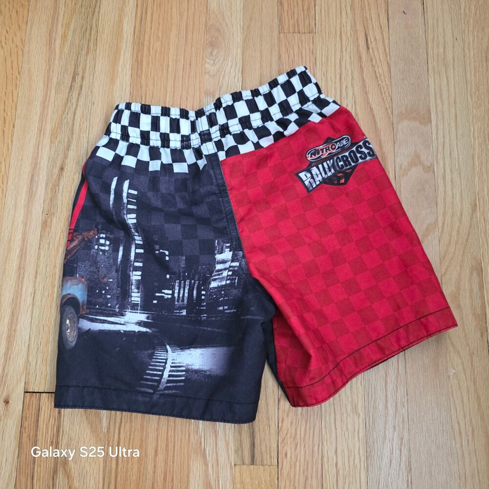 Disney‎ Pixar Cars swim trunks featuring Lightning McQueen and Mater sz 24mo